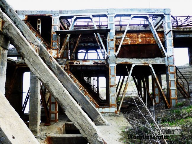 Заброшенный причал, Волгоградская область Заброшенный причал, Волгоградская область