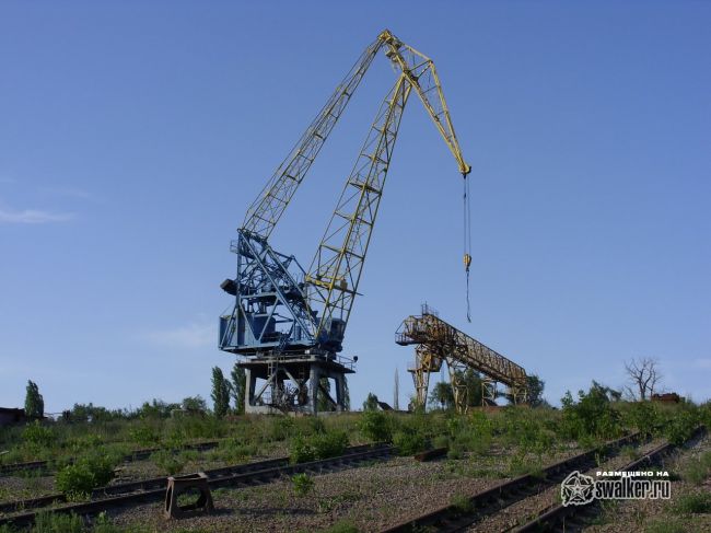 Окраина судоремонтного завода