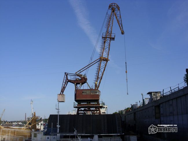 Окраина судоремонтного завода