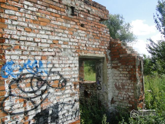 Руины животноводческой фермы