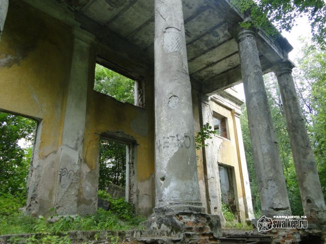 Руины храма Иоанна Богослова