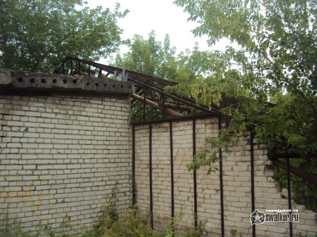 Заброшенный тепличный комплекс