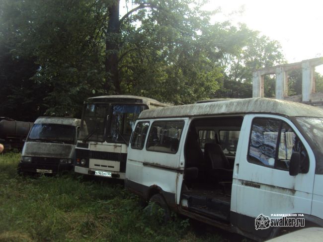 Стоянка брошенной техники