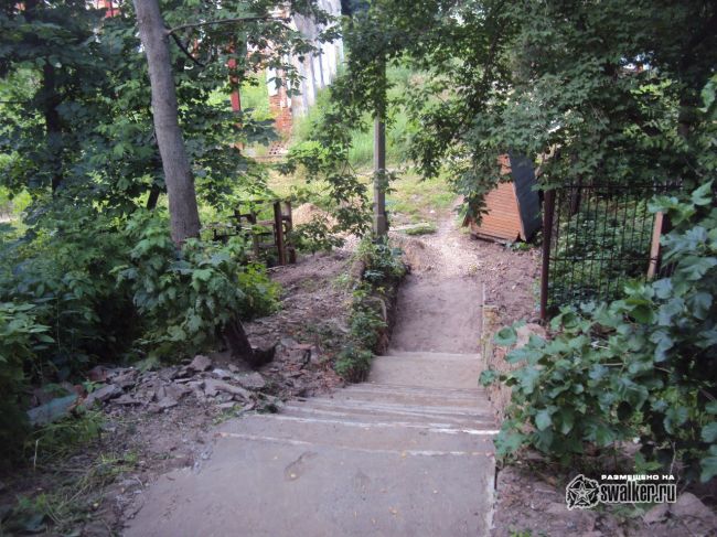 Стоянка брошенной техники