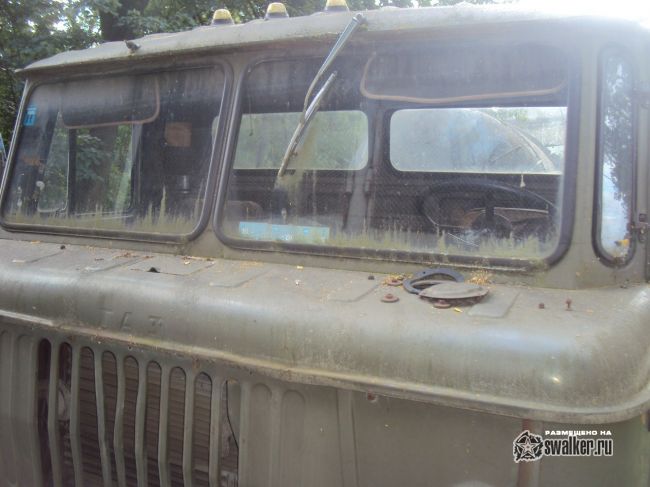 Стоянка брошенной техники