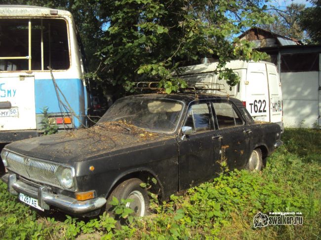 Стоянка брошенной техники