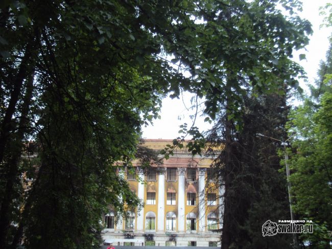 Сгоревший корпус МГУЛ