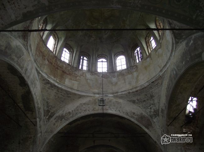 Руины Богоявленской церкви Руины Богоявленской церкви