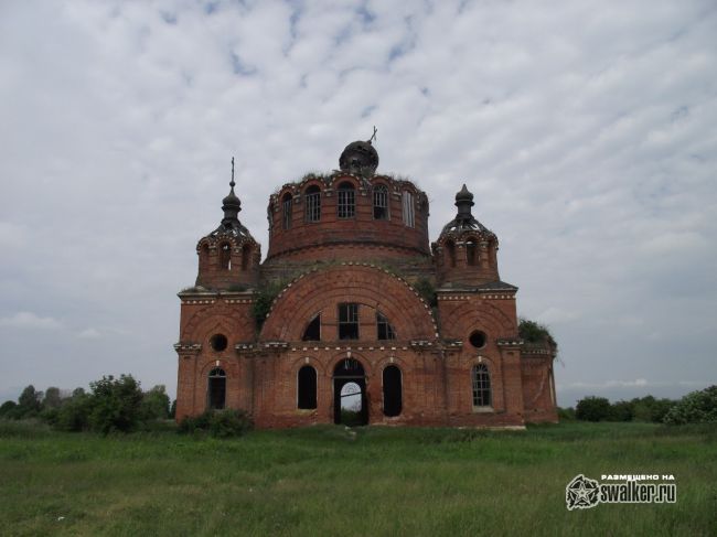 Руины Богоявленской церкви Руины Богоявленской церкви