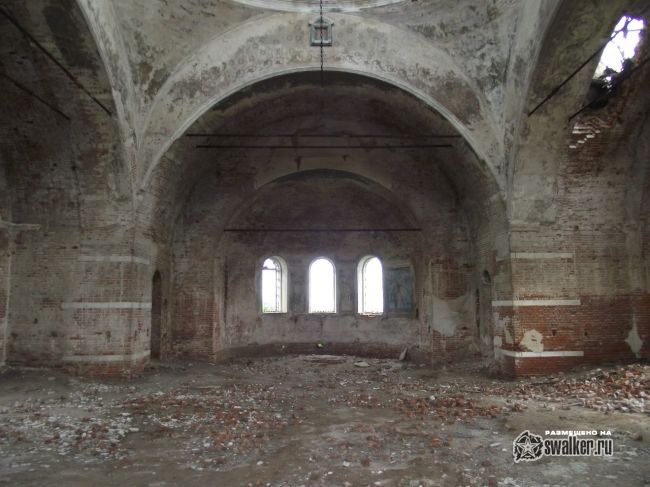 Руины Богоявленской церкви Руины Богоявленской церкви