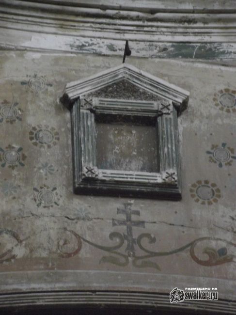 Руины Богоявленской церкви Руины Богоявленской церкви