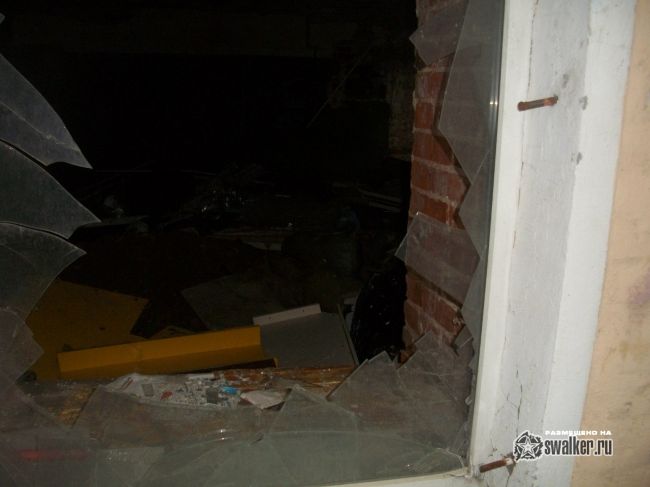 Заброшенный торговый центр, Москва