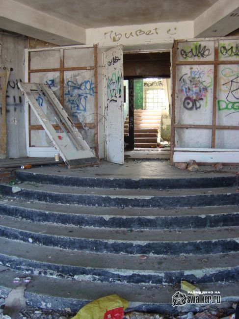 Заброшенный санаторий ДКБФ Майори, Юрмала, Латвия