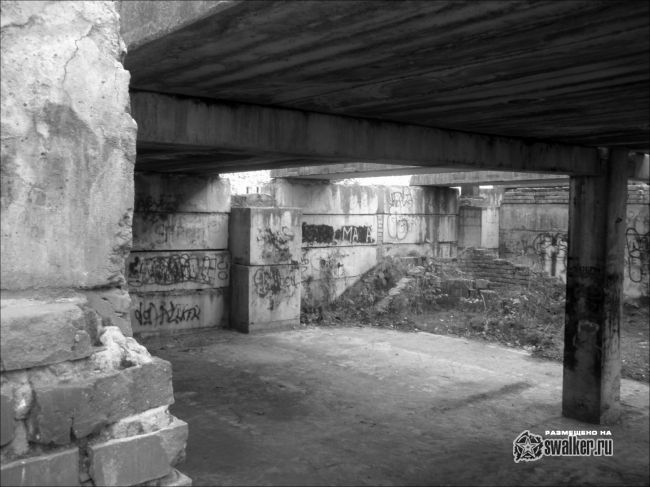 Недостроенная автостоянка, Челябинская область