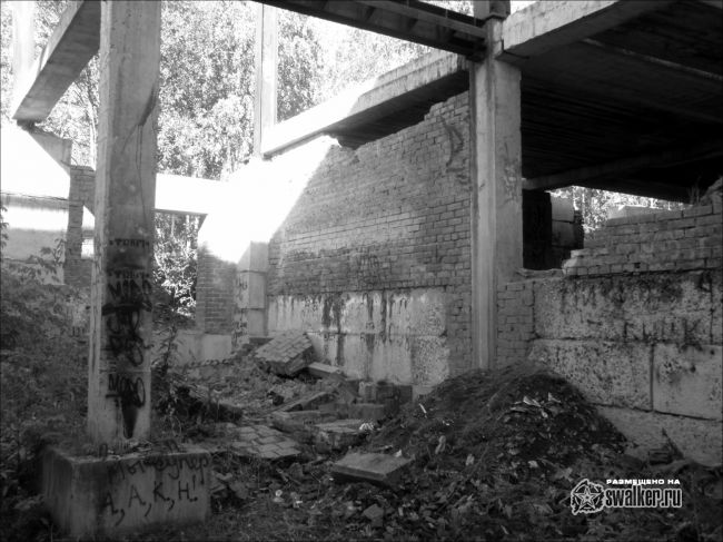 Недостроенная автостоянка, Челябинская область