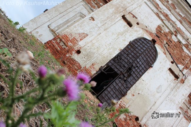 Храм Архистратига Михаила в селе Лох, Саратовская область