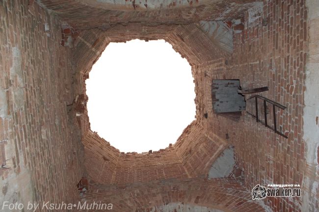 Храм Архистратига Михаила в селе Лох, Саратовская область