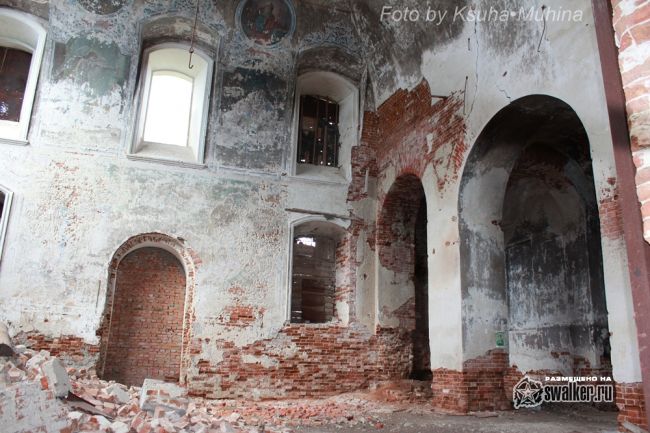 Храм Архистратига Михаила в селе Лох, Саратовская область