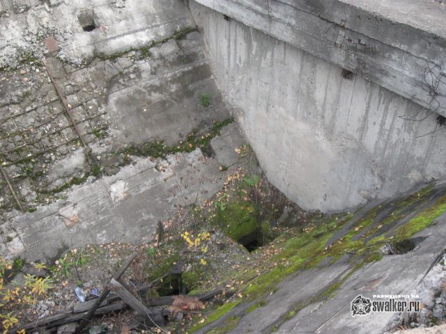 Заброшенный асфальтовый завод