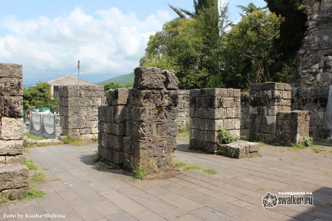 Цандрипшский храм VI века, Абхазия Цандрипшский храм VI века, Абхазия