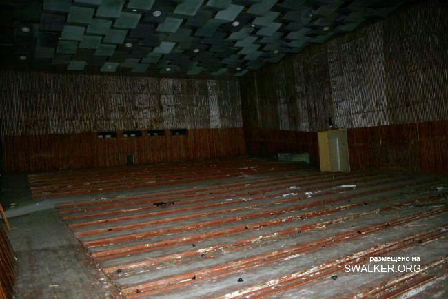 Заброшенный кинотеатр УралВагонЗавода, Свердловская область