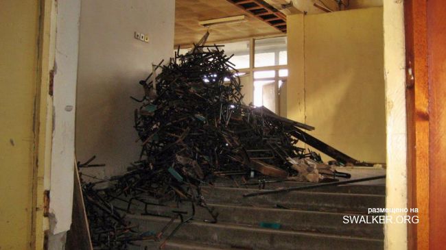 Заброшенный кинотеатр УралВагонЗавода, Свердловская область