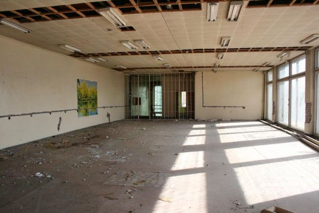 Заброшенный кинотеатр УралВагонЗавода, Свердловская область