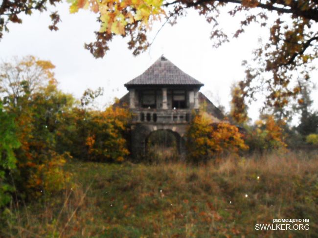 Заброшенная усадьба в Брамберге, Латвия