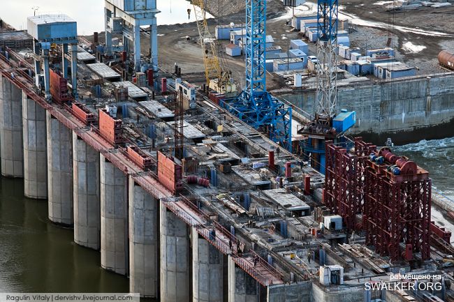Усть-Среднеканская ГЭС на реке Колыма