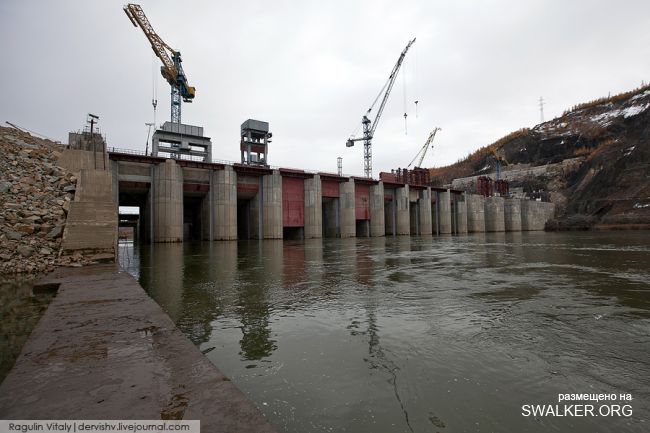 Усть-Среднеканская ГЭС на реке Колыма