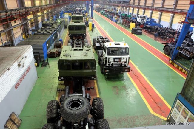 Минский завод колёсных тягачей, Беларусь