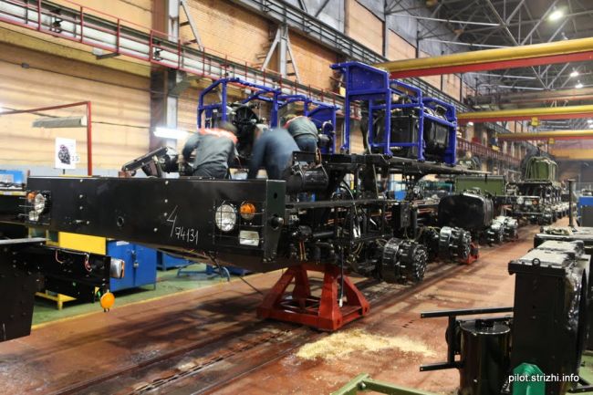 Минский завод колёсных тягачей, Беларусь