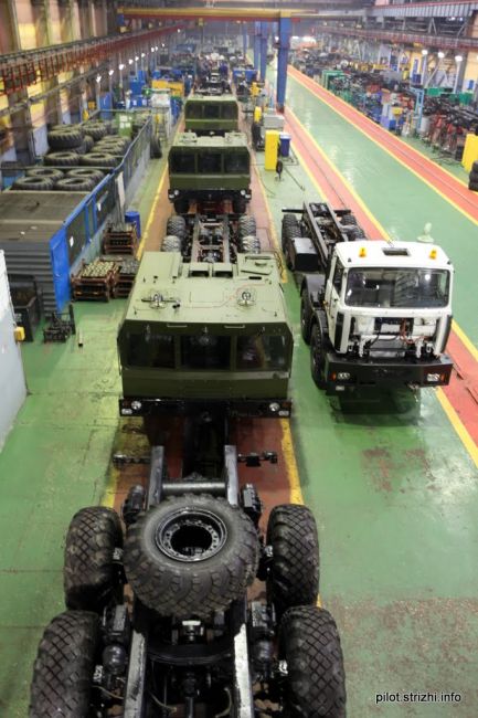 Минский завод колёсных тягачей, Беларусь