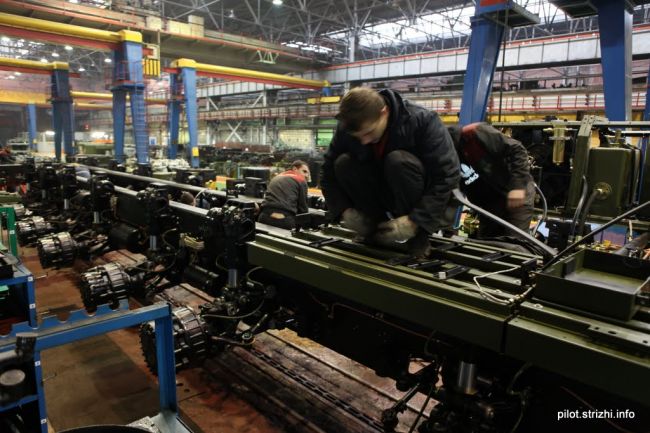 Минский завод колёсных тягачей, Беларусь