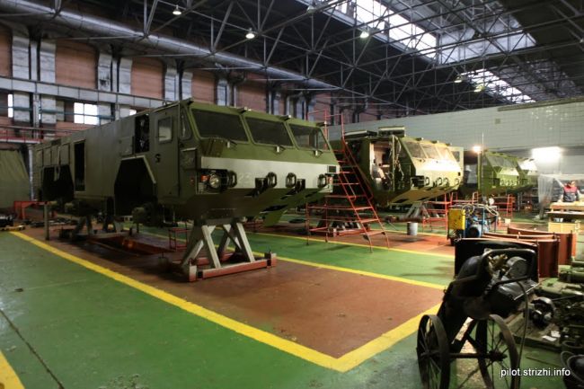 Минский завод колёсных тягачей, Беларусь