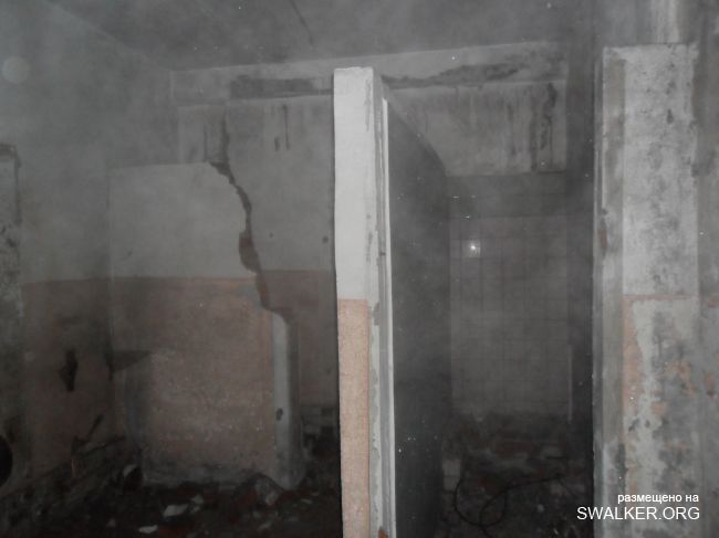 Заброшенная женская больница, Казахстан