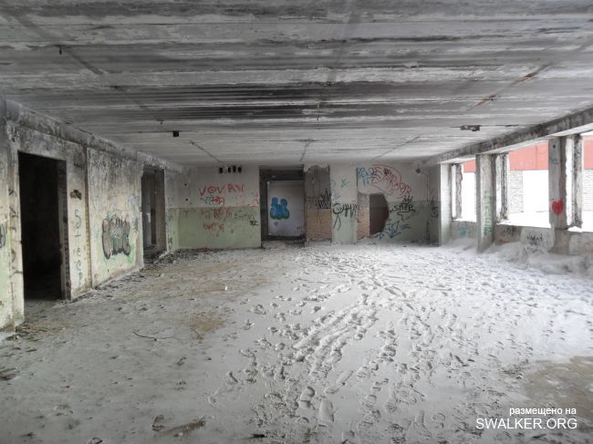 Заброшенная женская больница, Казахстан