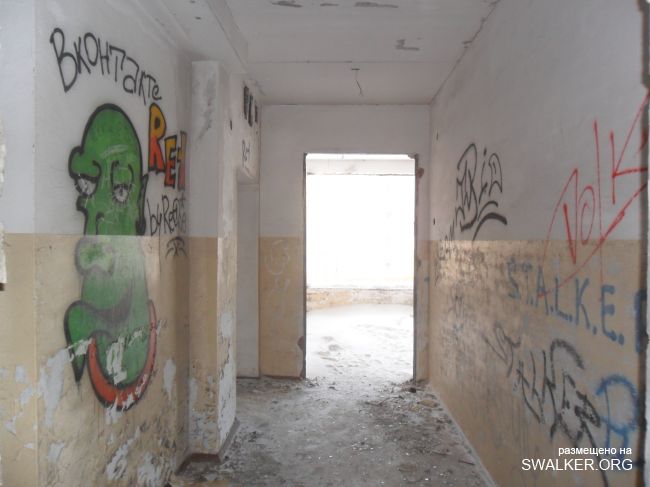 Заброшенная женская больница, Казахстан