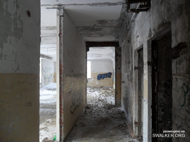 Заброшенная женская больница, Казахстан