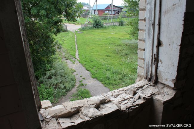 Заброшенная школа, с. Красная Звезда