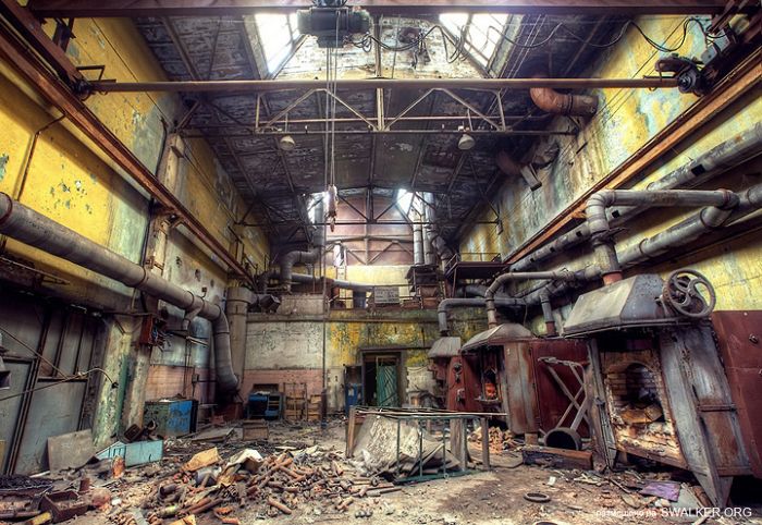 Заброшенные цеха завода "М", Московская область Заброшенные цеха завода "М", Московская область