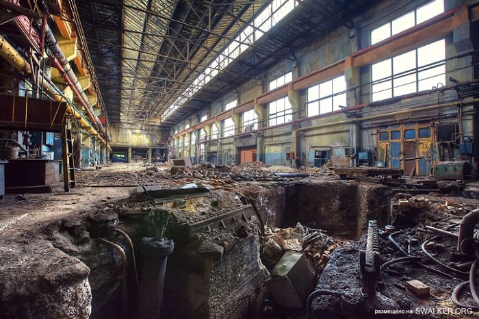 Заброшенные цеха завода "М", Московская область Заброшенные цеха завода "М", Московская область