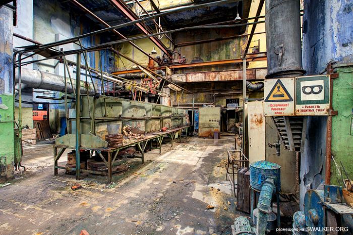 Заброшенные цеха завода "М", Московская область