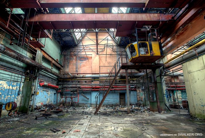 Заброшенные цеха завода "М", Московская область