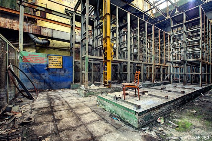 Заброшенные цеха завода "М", Московская область