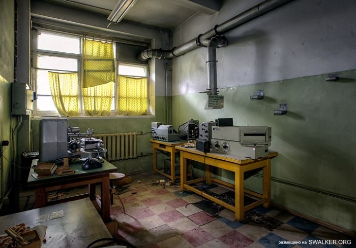 Заброшенные цеха завода "М", Московская область