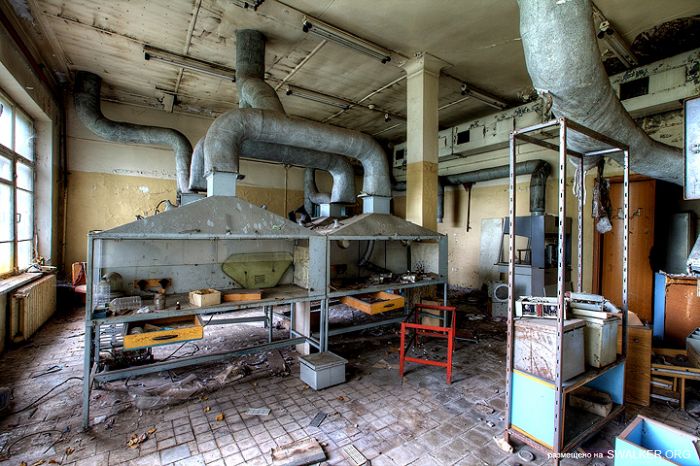 Заброшенные цеха завода "М", Московская область