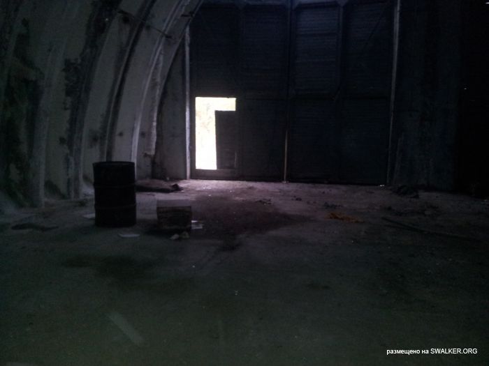 Заброшенные военные ангары