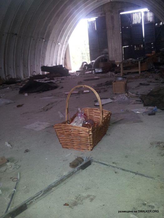 Заброшенные военные ангары