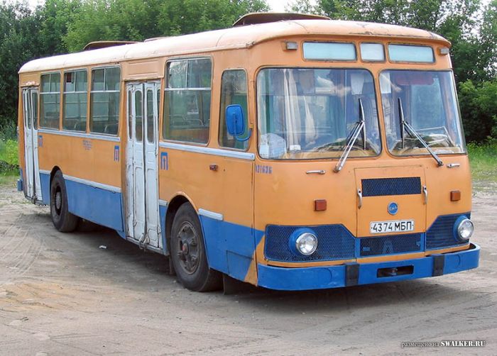 ЛиАЗ-677 - автобус нашего детства